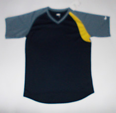 Футболка  р. 48